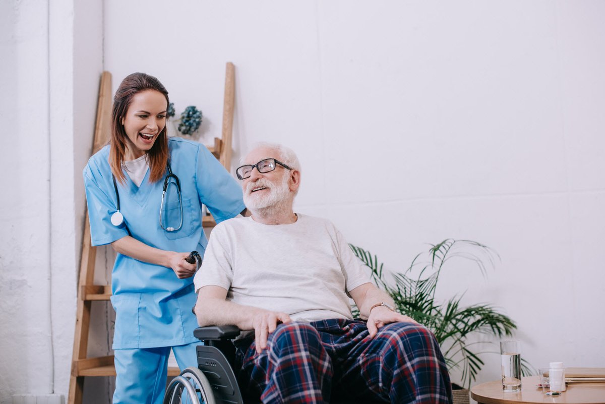 Healthcarecruit's tweet photo. What is a Hospice / Palliative Nurse? (2022)

https://t.co/19ev0GT7Xz 

#Heartbeat #PalliativeNurse #Nurse #Nurses #Nursing https://t.co/zN88sBgwY9