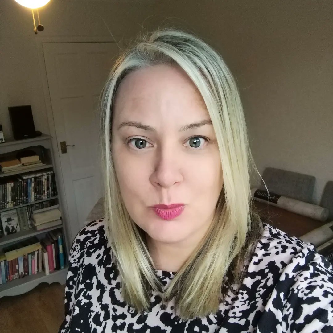 _Ruth_xx's tweet photo. #NewProfilePic #newhair #blonde #selfie #learningtoloveme https://t.co/6EuEIAgDii