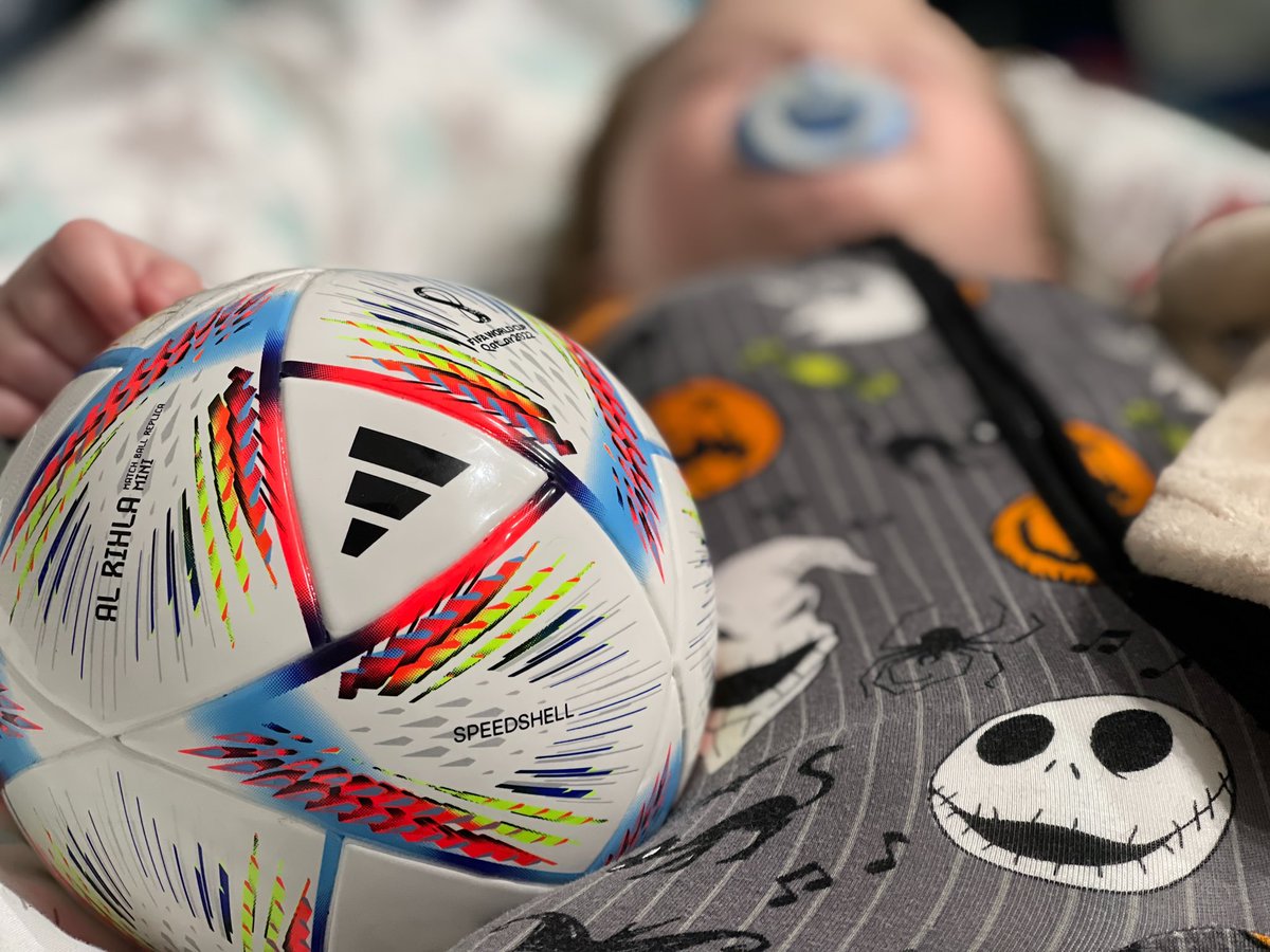 dBabs19's tweet image. Hey @adidas my son loves the new #WorldcupQatar2022 ball, even passed out playing with it during #ESPvsGER