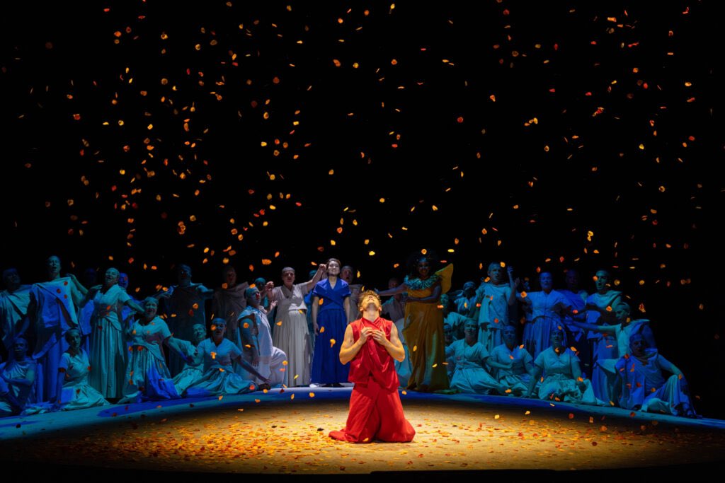 TonyBravoSF's tweet image. “Orpheus and Eurydice” at @SFOpera is unbelievably beautiful, the music, the projections the choreography are in such perfect harmony. Gluck has never been so gorgeous in a contemporary aesthetic.