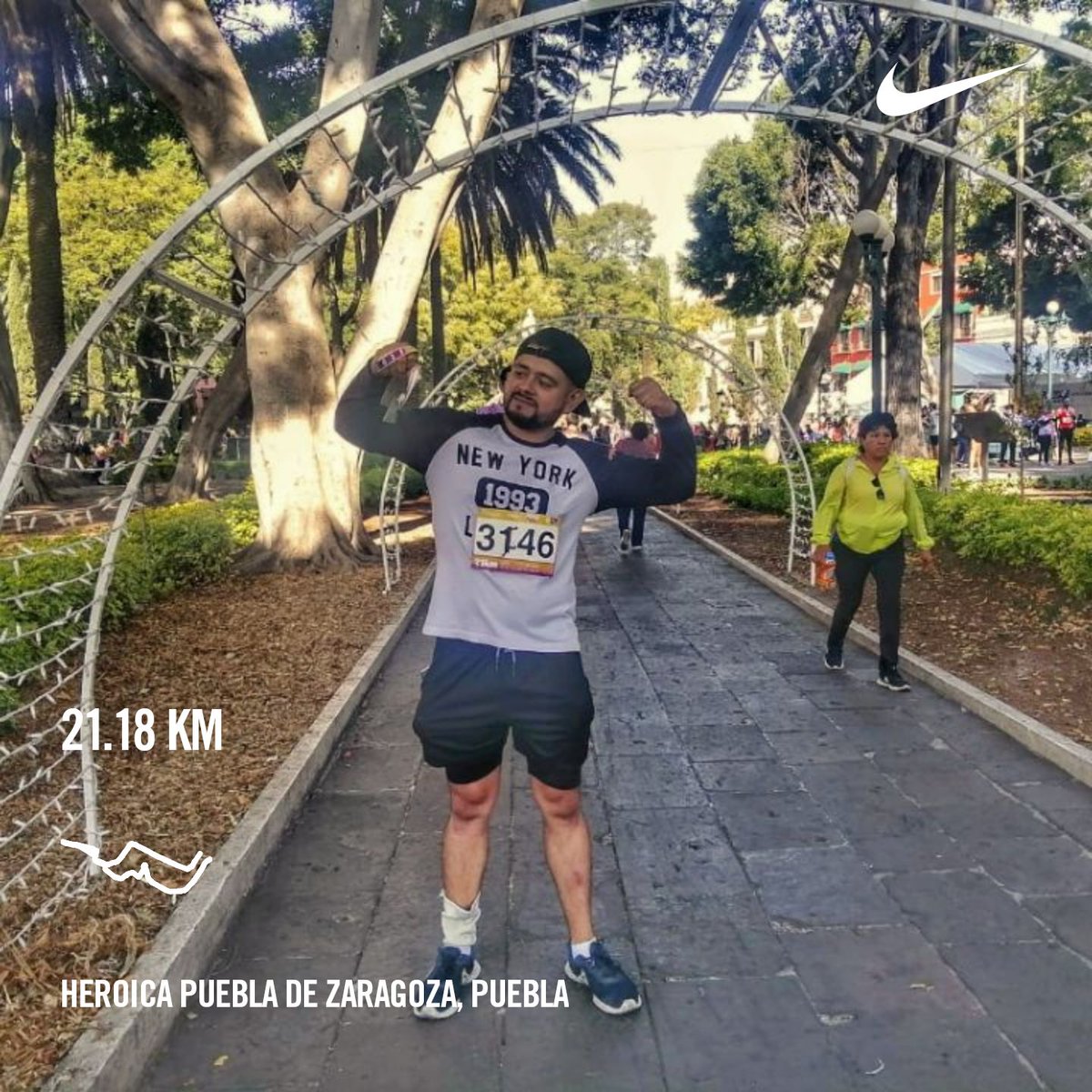 oskr_dato88's tweet photo. Hoy corrí #21Km en #Puebla. La mejor parte fue haber estado acompañado de mi señora madre a quien adoro con todo el corazón. #MadreeHijo #RunningMan #runnermexico #InstaMom #InstaBear #BeardBoy #Mami https://t.co/yq52EWFlfX