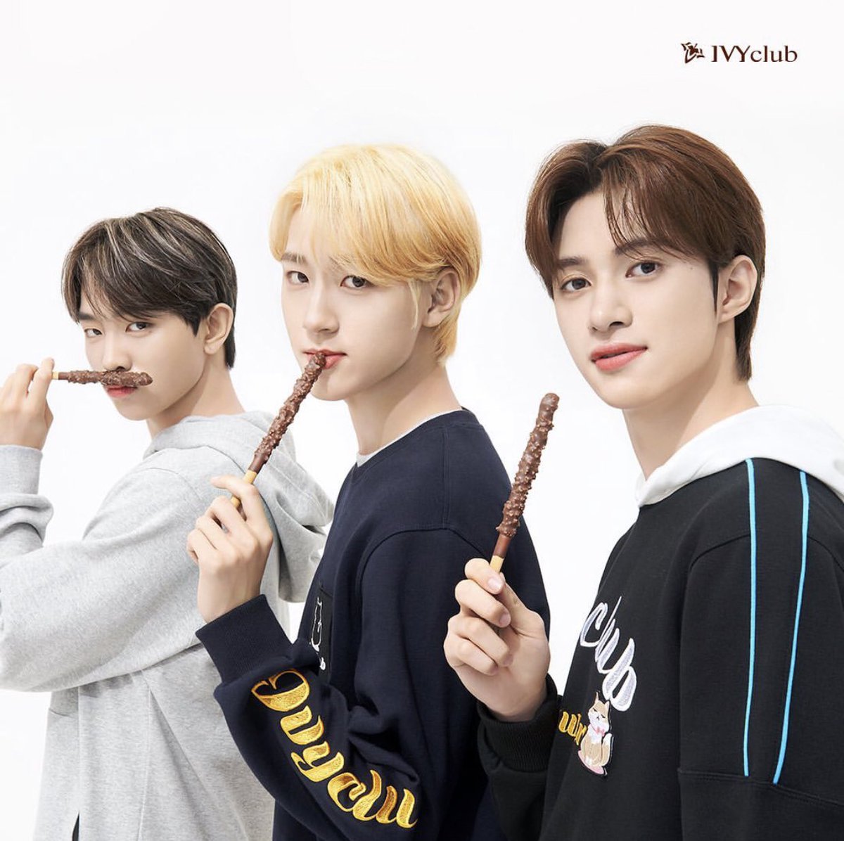 DrippinTurkey's tweet photo. [♥️] @DRIPPIN IVY CLUB Instagram Güncellemeleri~ 

#DRIPPIN #드리핀
#Villain_The_End https://t.co/Xj8ty9Hqoy