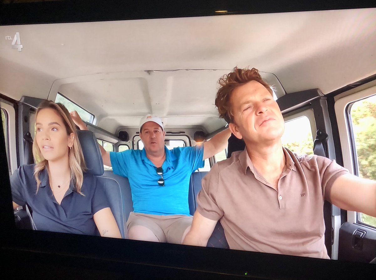 NicoleDijkstra7's tweet photo. @RTL4 Waarom dragen Martijn, Beau en Monica geen autogordels ?#isoladibeau #vvn #vananaarbeter https://t.co/xXeFyP1E8A