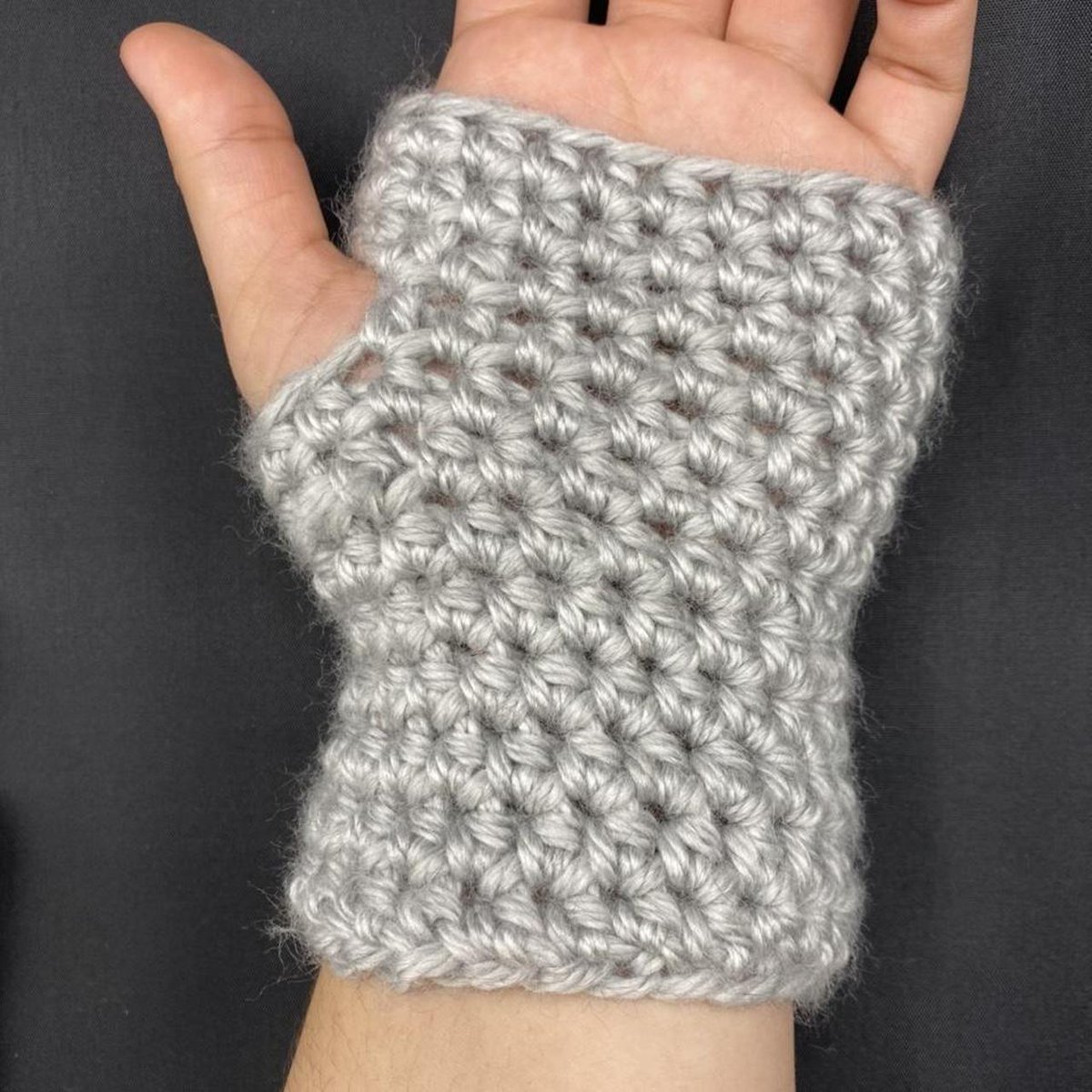 HandmadeStitch's tweet photo. crochet fingerless gloves!
$12 with FREE SHIPPING!
all colors available
click the link in our bio or dm us personally to purchase
#crochet #fingerlessgloves #gloves #freeshipping #smallbusiness https://t.co/Zo2VBFs4Uv