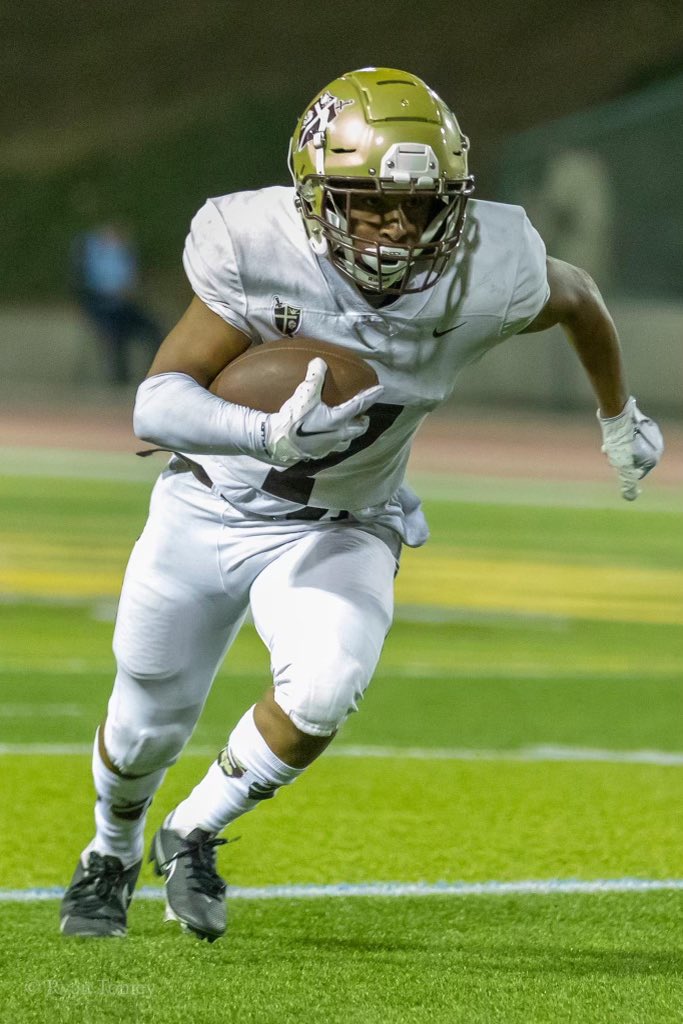 Tough loss Golden Knights, but so proud of this this great team <a href="/SFGoldenKnights/">St. Francis Football</a> and Coach <a href="/dherr11/">Dean Herrington</a> 
  St. Francis will continue to be an excellent football 🏈 program!!🔥🔥
  So proud of you Hijo <a href="/antonio_merlos1/">antonio</a>   
Keep putting in the hard work and dedication!! Go Knights!!!🔥