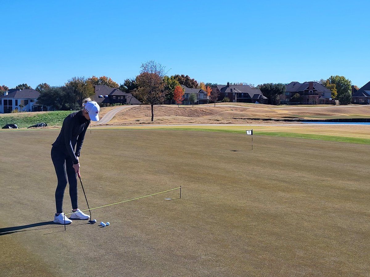 KateBennettGolf's tweet photo. Amazing day in Texas! Super crisp, high quality practice and 18 at @SBRCC #Dye 🌞So glad to see the sun shine again!! 🌞 #KateBennett #ALLinAVL #Girlsgolf #TeamTitleist #AltusPerformance #UpandDown #Vision54 https://t.co/GycpuyocJm