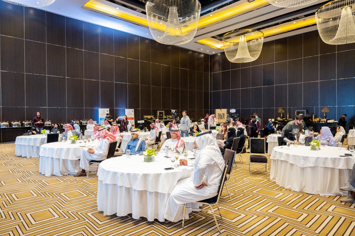 seetahaward's tweet photo. يحظى ملتقى #دراية بـ 4 مزايا تنافسية، حيث أنه أول مبادرة سعودية من نوعها تعنى بجودة الحياة، ويتواكب مع مستهدفات رؤية 2030، كما يشارك فيه أكثر من 60 جهة حكومية وأهلية متخصصة، بالإضافة لشمول فعاليات الملتقى لمستويات عمرية مختلفة، ولتقديمه للتعلم الفوري والتطبيقي والممارسات الفعلية. https://t.co/5pUlSGHB35