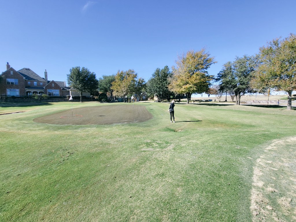 KateBennettGolf's tweet photo. Amazing day in Texas! Super crisp, high quality practice and 18 at @SBRCC #Dye 🌞So glad to see the sun shine again!! 🌞 #KateBennett #ALLinAVL #Girlsgolf #TeamTitleist #AltusPerformance #UpandDown #Vision54 https://t.co/GycpuyocJm