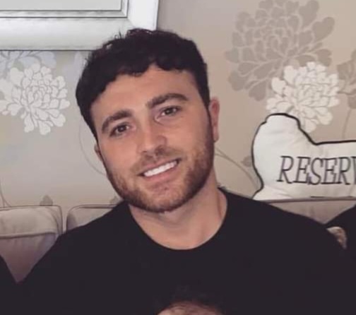 UPDATE: Detectives have named the man who was killed during a fight on Richmond Bridge as 31-yr-old Reece Newcombe.

They continue to appeal for anyone with information to come forward, either by calling police on 101 or Crimestoppers, anonymously, on 0800 555 111. (1099/26NOV)