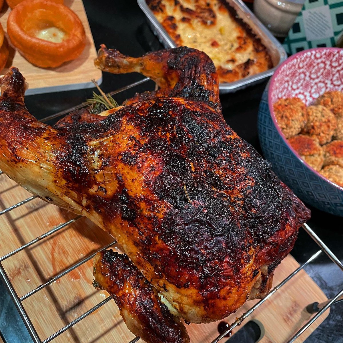 breaking my twitter silence deservedly with this sunday roast 😌😌