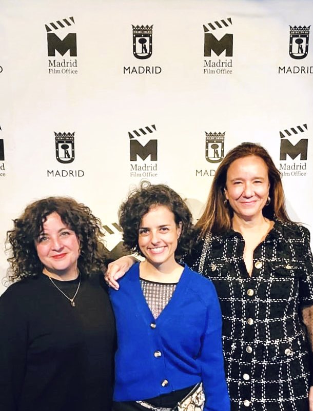Almarae_Viajes's tweet photo. 📸Muchas gracias a la @Madrid_FO por organizar un encuentro en el que todos los agentes de la industria audiovisual madrileña participamos de alguna manera. ¡Encantadas de trabajar para todos! Madrid cuenta con grandes productoras. Damos fe. 👏https://t.co/3XKLgUEeX7 https://t.co/9GBmn4uH35