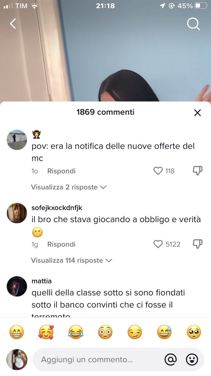 jenniebigpussy's tweet photo. mi fate veramente schifo https://t.co/YysDPNl1TN