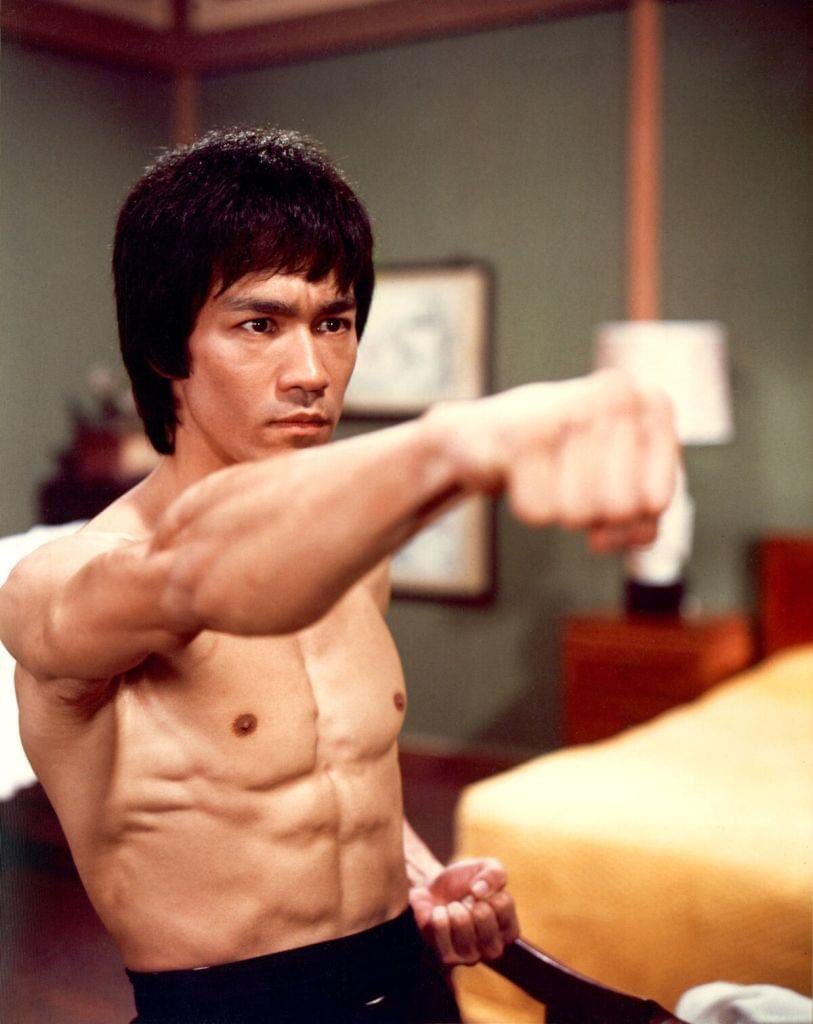 Bruce Lee (November 27, 1940 - July 20, 1973). Such an amazing man! Happy Heavenly Birthday. 