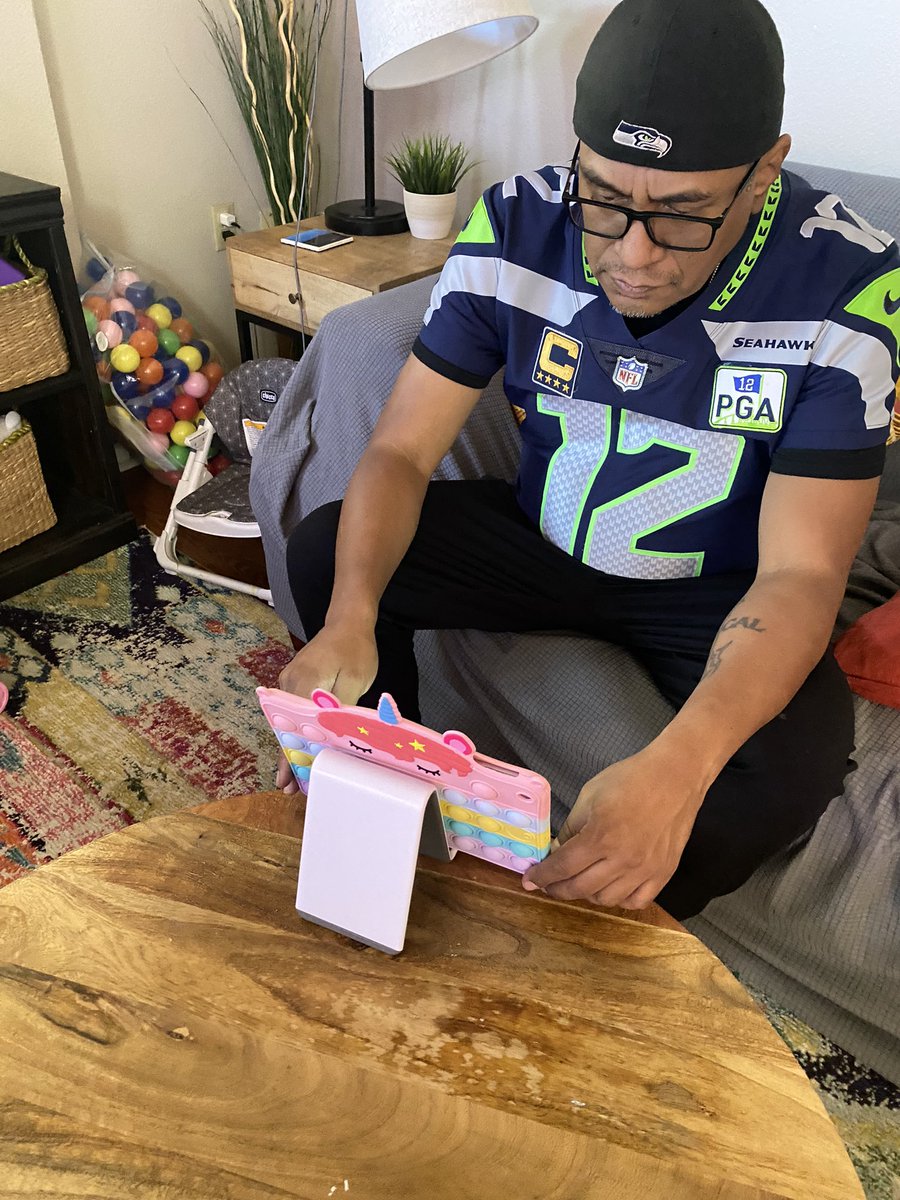 Grandpa preparing granddaughter's iPad to watch the Seahawks😂🤩😂🤩 <a href="/Seahawks/">Seattle Seahawks</a> <a href="/DavidMo53798015/">David El Mas Chingon SEAHAWKS fan in the Family!</a>