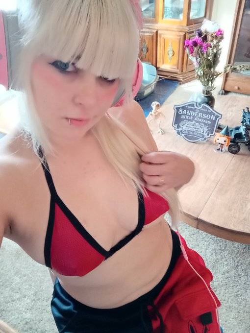 Come play games with me on https://t.co/TAappaeuLS https://t.co/8XDmXyxS4H<a href="/tag/throne"class="tags"><span>#throne</span></a><a href="/tag/wishlist"class="tags"><span>#wishlist</span></a>