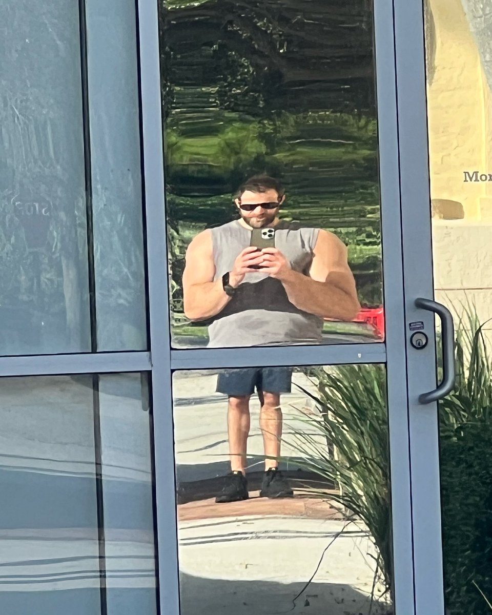 Daily reminder not to skip leg day