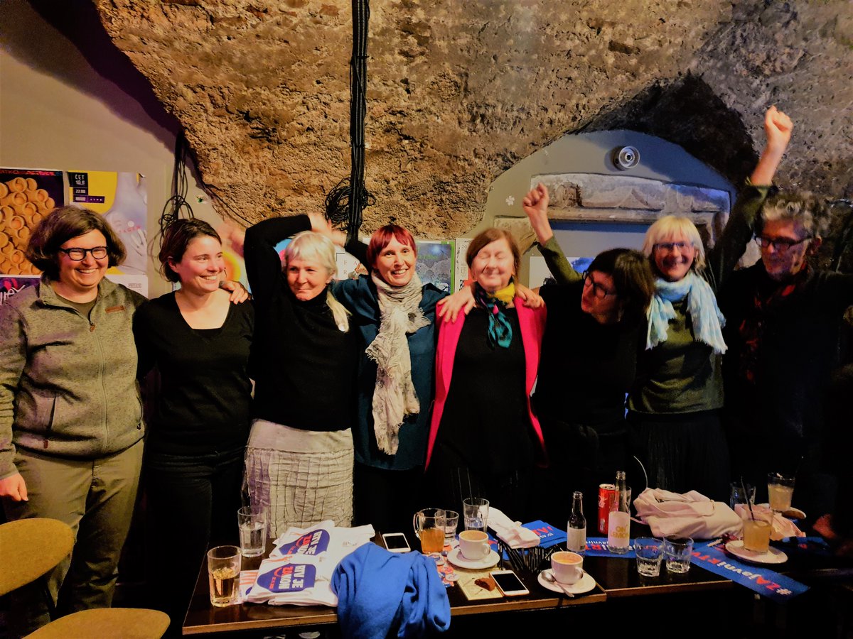 novinarSI's tweet image. Zadovoljni smo, da so tudi naši argumenti in zavzemanja za @RTV_Slovenija prepričali večino volivcev in da so ti na strani neodvisnega novinarstva.
#RTVjeZAkon @Mirovnilnstitut @Zavod_Open 
🧵 1/7