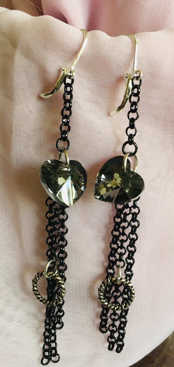 Underdweller's tweet photo. #sale Now thru Nov 30, use code CYBER2022 to get 20% off all orders of $45 or more, Free Shipping over $35 https://t.co/hN9Oyxj2XU #giftideas #CyberMonday #bigsale #SmallBusinessSaturday https://t.co/zR4A3sEwrk