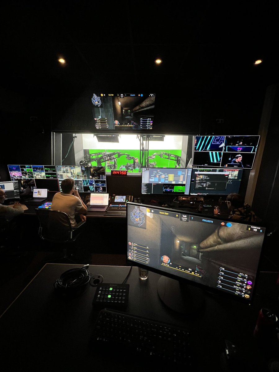 itsmacapaca's tweet photo. Today I got to work with my best friend since middleschool who casted AND hosted a CS:GO tournament for the first time and absolutely killed it! So if you’re ever in need of a new and fresh caster or just an amazing coworker hit him up!! @posaofficial https://t.co/THcXJ9GDqU