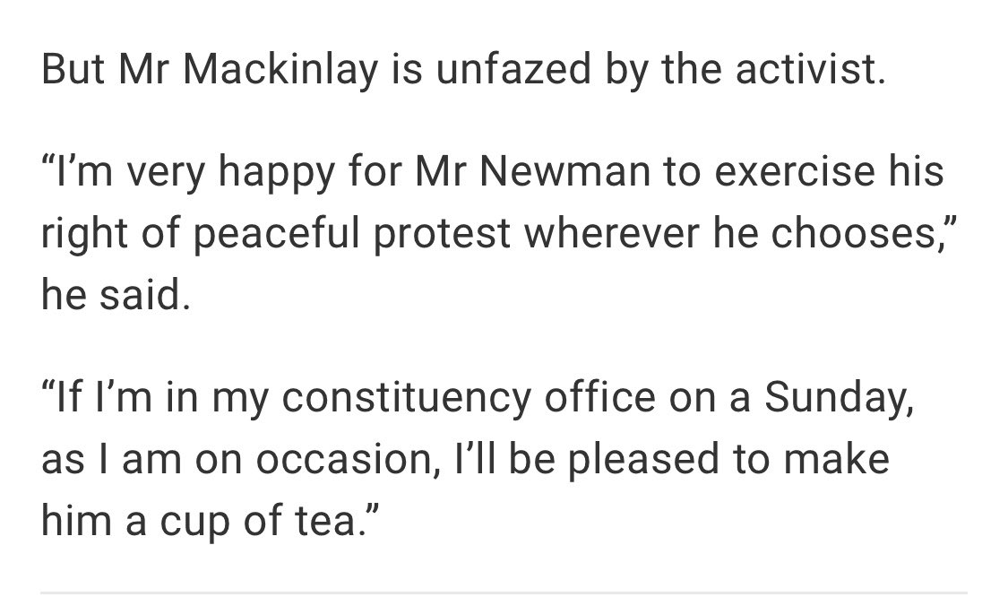 DrChrisNewman's tweet photo. #Sundaysforscience week 5.
I tried adding another sign today and didn’t get so much engagement. Perhaps it’s a bit too much for Sunday afternoon traffic? Still, Craig has offered me a cuppa if he’s around the office, & I’d be more than happy to share my unloved flapjacks. https://t.co/T4tH7PTqqm