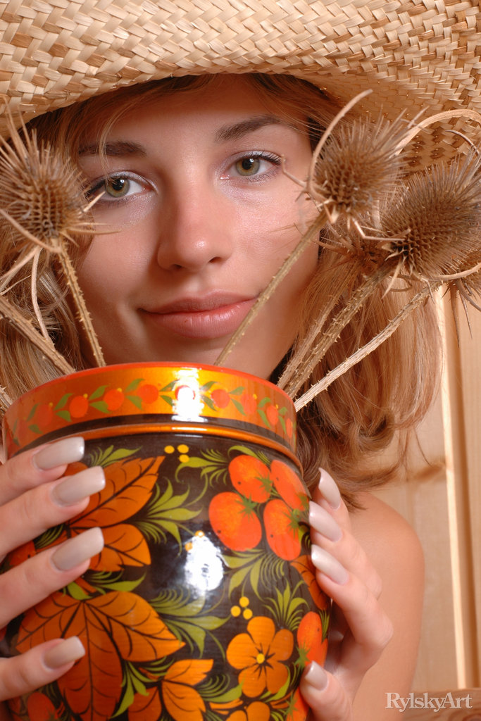 MetModels Fan on Twitter: "Natalia B in Hat’n’Nat by Rylsky for #