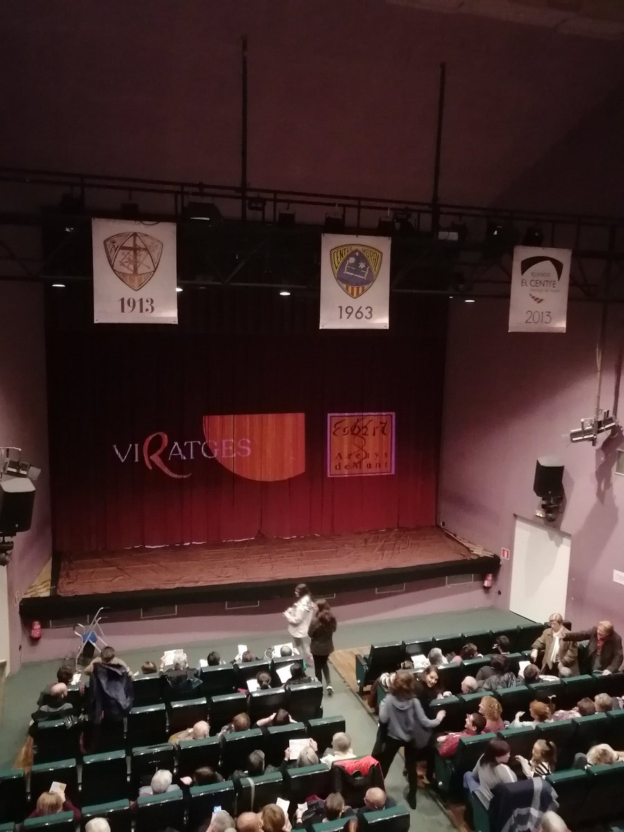 FTPau's tweet photo. El nou espectacle que l'@esbart_adm ens ha deleïtat aquest cap de setmana ple de cultura mediterrània catalana d'ahir i d'avui, a través de la dansa i la música #Viratges @ElCentreAdM #ataneusdeCatalunya #Culturapopular https://t.co/3l2MRYyrnL