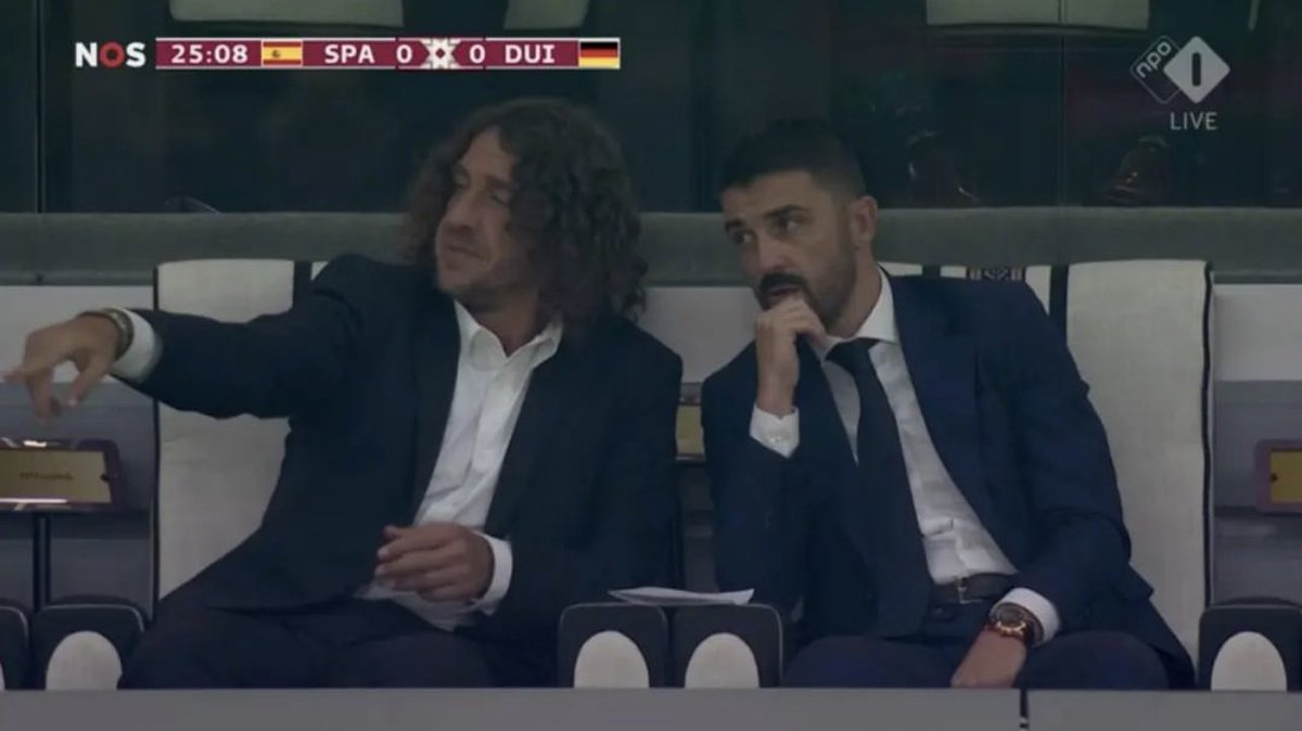 nishat_rahman's tweet image. A 1-1 draw for Spain. But my heart screamed the most seeing this two world champions on the gallery after a long time! Specially David Villa, the only sportsman I have had a crush on 🥺😍

#ESPvsGER 
#FIFAWorldCup
