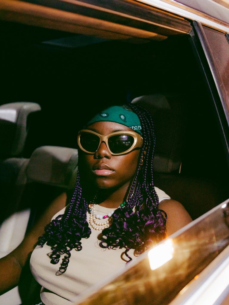 TeniEntertainer's tweet photo. Baby I'm GONE... 🌐 https://t.co/hEzOcZvMFx