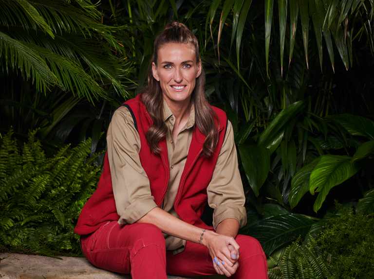 Becky_Saunders's tweet photo. Theres only two correct choices 👑 #ImACeleb #ImACelebrityGetMeOutOfHere 
#KingOwen #QueenJill #FuckOffMatt https://t.co/xRt2GlfKdp