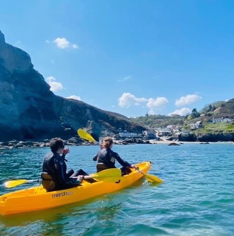 The #gift of #adventure and ultimate #feelgood Christmas Present! #Kayak along the #stagnescoastline @lovestagnes, #Kayak or #paddleboard #helfordriver @budockveanhotel Perfect for locals and visitors. Click here to buy #giftvocuhers 
bit.ly/3OFVkgC