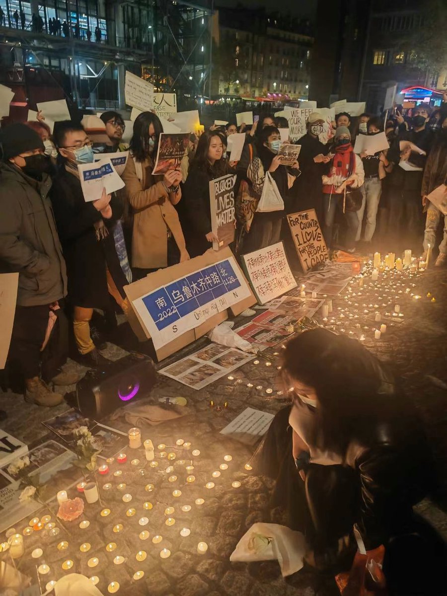 xavxav24's tweet photo. 今天的巴黎蓬皮杜广场，不自由，毋宁死 https://t.co/78zChZNBrH