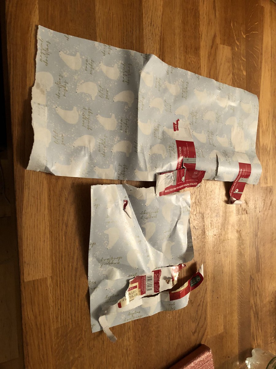 vicksola's tweet photo. @Tesco cannot believe how much paper I’ve wasted on your recyclable wrapping from the stupid sticky labels . Not happy https://t.co/5yDCgArL31
