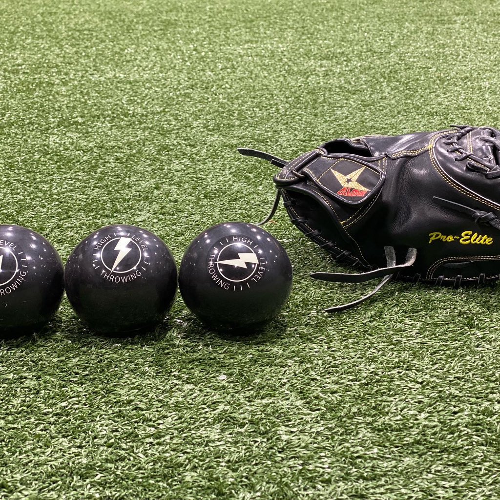 That’s a wrap on Charlotte!  Awesome weekend!

Thanks to D-BAT Huntersville for hosting &amp; <a href="/Llowery24/">Llowery24</a> &amp; Coach Rustice for their help!

I also want to thank <a href="/ALLSTARSPORTS/">AllStarSportingGoods</a> &amp; <a href="/Wass_Strength/">Austin Wasserman</a> for taking care of me. 

Head to Peoria next weekend then on to Denver. Spots available!