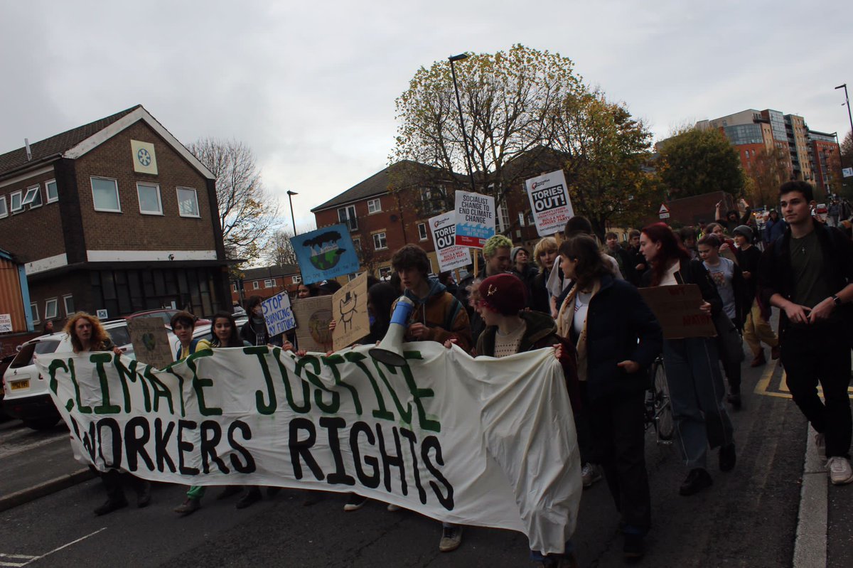 Youth Strike 4 Climate | Sheffield♻️ tweet media