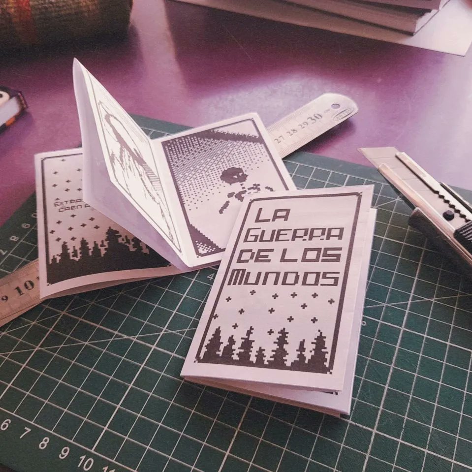 Octorebel's tweet photo. Se vienen cositas #pixelart #ドット絵  #Fanzine #laguerradelosmundos #pixelfanzine #Aseprite #print https://t.co/i3DbiUP6xi