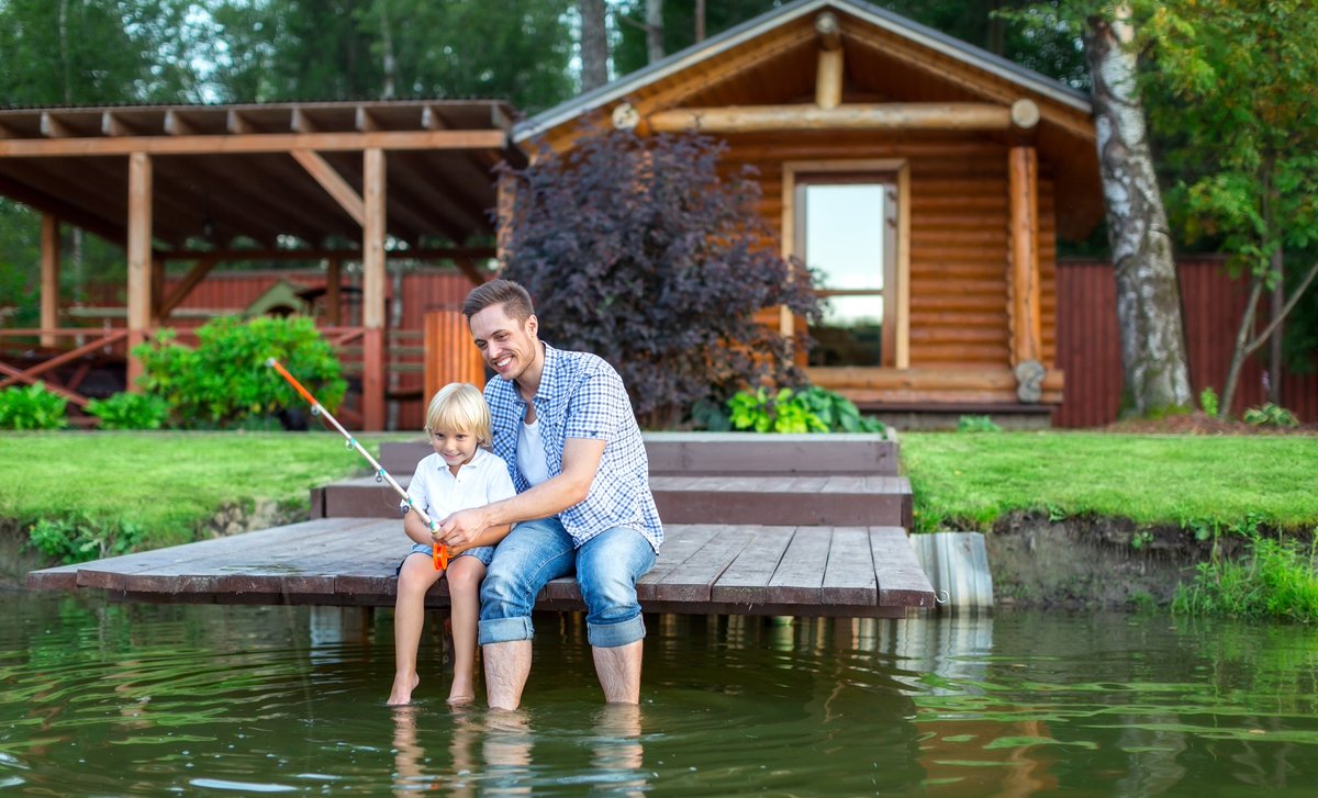 Foremost's tweet photo. Buying a seasonal home is a big investment, and you may not know what to look out for. Here’s a list of mistakes to avoid: https://t.co/7UVENItLDk. https://t.co/4Tg0RRAhpx