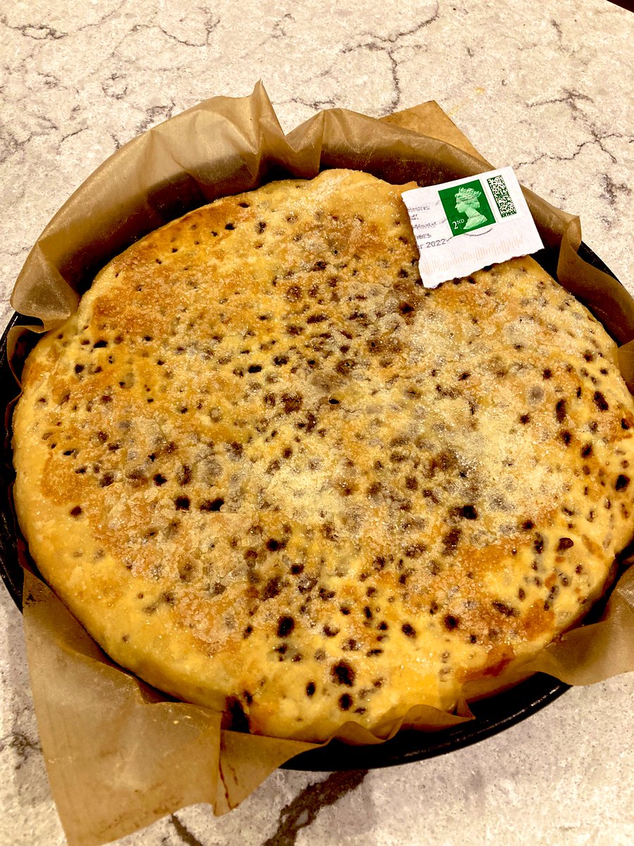 NewtonsCider's tweet photo. Happy #LancashireDay - celebrating with a glass of Yarlington Mill and a slice of a giant #ecclescake https://t.co/CActsLkCOX
