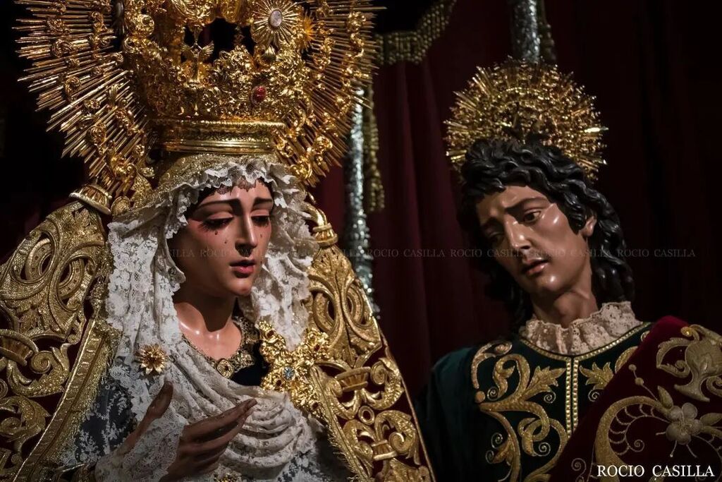 mlgcofradias18's tweet photo. Siempre a merced de ella y del discípulo amado.
Foto 📷: @rociocasillafotografia
⛪: @hdadhumildad 

#SentirCofrade #Málaga #Humildad #HdadHumildad #HdadHumildadMalaga #CristoDeLaHumildad #CristoDeLaHumildadMLG #HumildadMLG #JesusEnSuPresentacionAlPueb… https://t.co/Bzf1uTBgD0 https://t.co/x1znDSf0zO