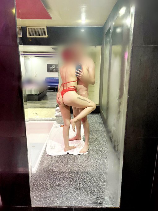 Hoy toc&oacute; consentirse con jacuzzi 🛁 Nos pueden acompa&ntilde;ar si gustan 🙊  Hemos decidido abrir un Only fans<a href="/tag/swingerscouple"class="tags"><span>#swingerscouple</span></a><a href="/tag/fyp"class="tags"><span>#fyp</span></a><a href="/tag/parejasreales"class="tags"><span>#parejasreales</span></a><a href="/tag/coupleexhib"class="tags"><span>#coupleexhib</span></a>
