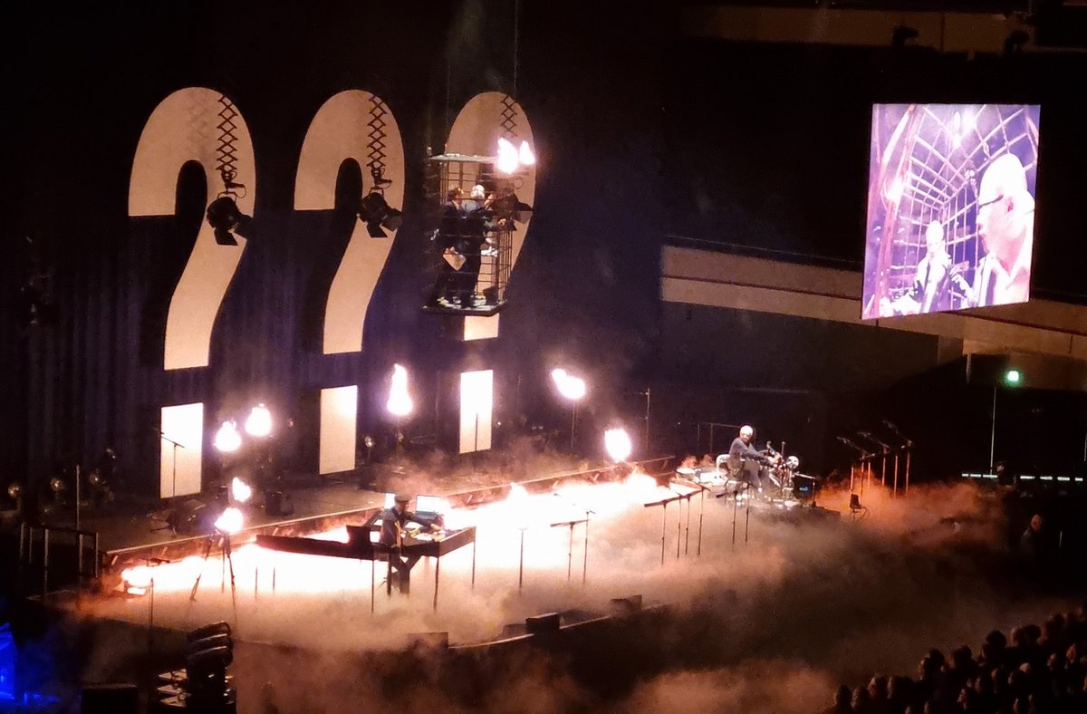 manthyy's tweet photo. @rockybeachcom Ich komme gerade aus der Westfalenhalle in Dortmund (27.11.). Es war grandios 🤩🤩 https://t.co/mW8NGPnmXj