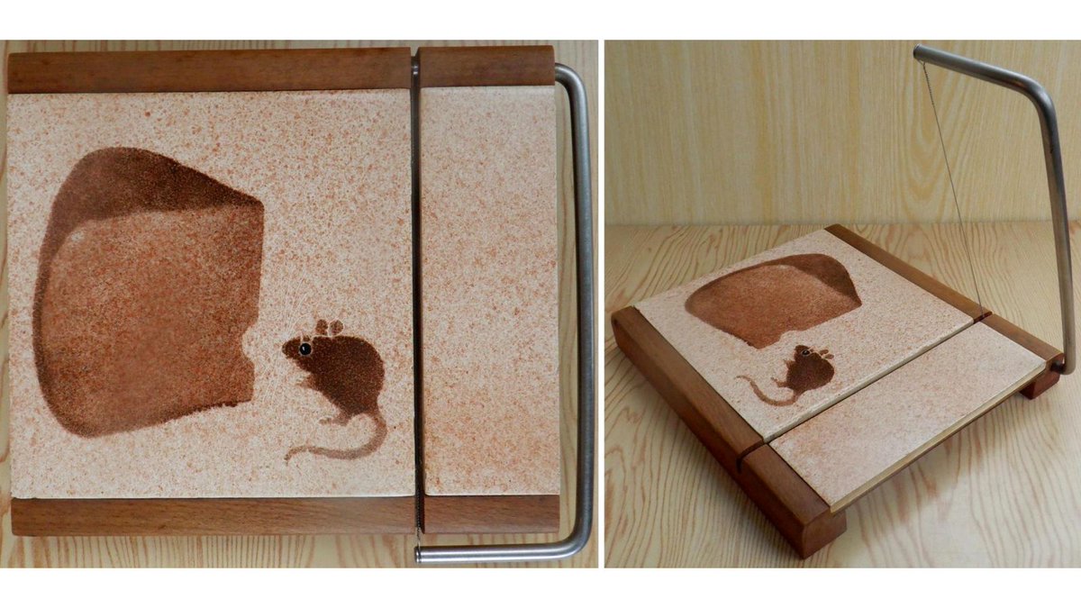 EverRotating's tweet photo. A vintage 1970's cheese board with a wire cutter. With a ceramic tile featuring cheese and a mouse. Made in Wales by Wood Wot Knots. π§π
π https://t.co/XRl6sPvVt7
#Vintage #VintageForSale #Cheese #CheeseBoard #VintageHome #CheeseSupper #1970s #Wales #eBay https://t.co/cnlcICx8Me