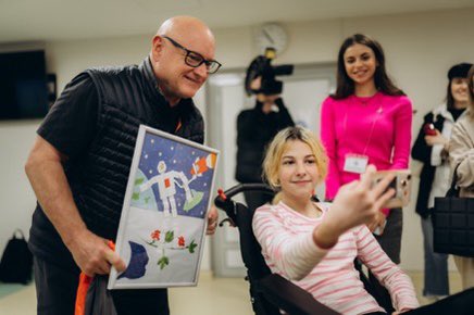 StationCDRKelly's tweet photo. Visited OCHMATDYT Children's Hospital in Kyiv today. Met the inspiring support staff and young patients injured by horrific Russian attacks. Please help in my efforts to save other children with a donation to purchase ambulances for Ukraine. Donate at https://t.co/nADFga7aOp https://t.co/Xx51syxEr3