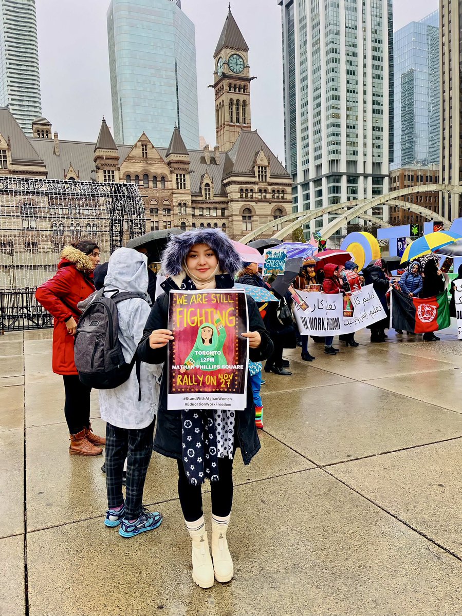 MahnazMashal's tweet photo. The Afghan Women March for 16 days Activism on Violence against Women.
we raise our voices on behalf of all Afghan women and girls who have been deprived of their fundamental rights.
We Stand together and fight for our basic rights.

#LetAfghangirlslearn 
#WorkFoodFreedom https://t.co/OZUbO1oozs