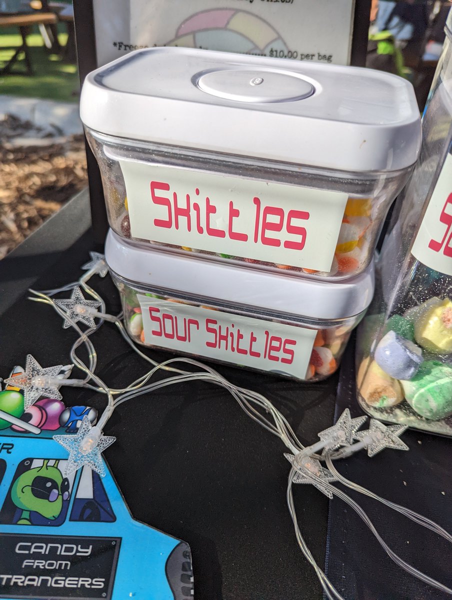 Me: [squinting with a smirk]
Vendor: It's a K, if you look closer. My daughter chose the font for the labels.
Me: Ok, I see. I was kinda wondering.
Vendor: ...yeah well she's 23