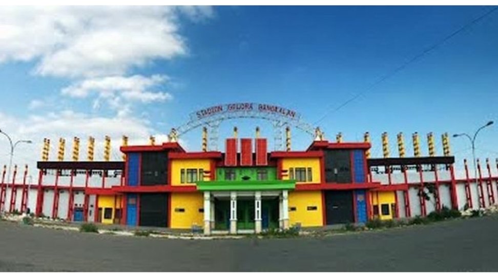 nurulra38531809's tweet photo. #BangkalanKotaDzikirSholawat
#TPPJatim
#TPPBlitarAsyik
Stadion Gelora Bangkalan
@jokowi 
@halimiskandarnu
@BlitarP3md
@hersetiyo https://t.co/NlAg4qergA