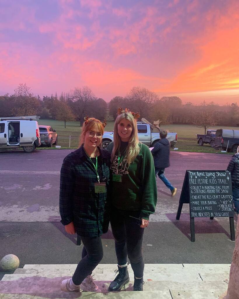 Beautiful set down sunset for <a href="/rurallivingshow/">The Rural Living Show 💚 25&26.11.23</a> this evening, and the perfect opportunity for our only picture together this weekend 🤣💚✨

THANK YOU TO ALL OF YOU.
💚 Our wonderful customers
💚 Our absolutely fantastic team
💚 And our hardworking, cre… instagr.am/p/Clepvwkrpzf/