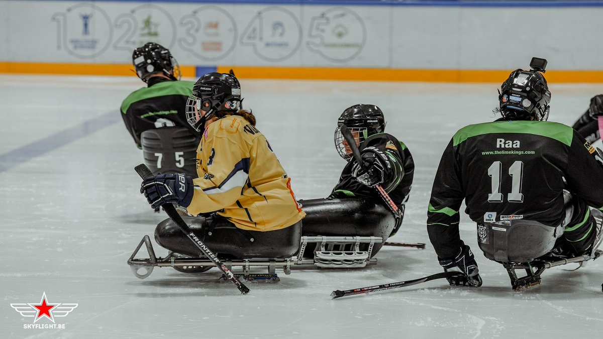 #ANTWERPPHANTOMS (@antwerpphantoms) on Twitter photo Ons Para Ice-Hockey Team speelde zijn eerste wedstrijd van het sezioen afgelopen zaterdag 26/11. Onze G-sporters wonnen met overtuigende cijfers van Lime Kings Dordrecht. Eindscore: 10-0!
<a href="/GsportVl/">G-sport Vlaanderen</a> fb.watch/h3BAIqRkWz/ Ons Para Ice-Hockey Team speelde zijn eerste wedstrijd van het sezioen afgelopen zaterdag 26/11. Onze G-sporters wonnen met overtuigende cijfers van Lime Kings Dordrecht. Eindscore: 10-0!
<a href="/GsportVl/">G-sport Vlaanderen</a> fb.watch/h3BAIqRkWz/