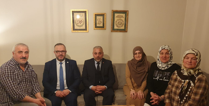 UID Dusseldorf (@uiddusseldorf) on Twitter photo UID Düsseldorf Bölgemizde ev ziyaretlerimiz devam ediyor. Vatandaşlarızı tek tek ziyaret edeceğiz
UID Genel Merkez MKYK <a href="/GoksalKad/">Göksal Kadı</a> UID Düsseldorf Kadınlar Kolu Başkanım <a href="/GlCaliskan1/">Gül Caliskan</a> ev sahibi İshak Yazıcılar ailesine teşekkür ederiz..
Veis Gündüz
UID Düsseldorf Bölge Başkanı UID Düsseldorf Bölgemizde ev ziyaretlerimiz devam ediyor. Vatandaşlarızı tek tek ziyaret edeceğiz
UID Genel Merkez MKYK <a href="/GoksalKad/">Göksal Kadı</a> UID Düsseldorf Kadınlar Kolu Başkanım <a href="/GlCaliskan1/">Gül Caliskan</a> ev sahibi İshak Yazıcılar ailesine teşekkür ederiz..
Veis Gündüz
UID Düsseldorf Bölge Başkanı