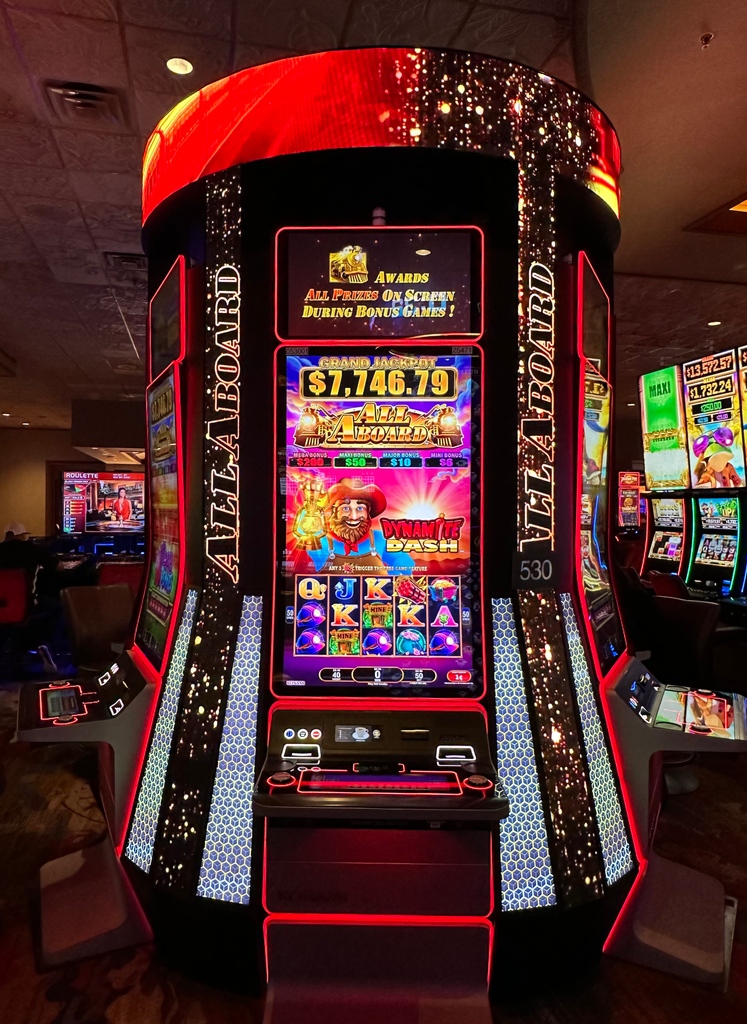 All aboard a fan favorite with an explosive spin, Dynamite Dash! Try it today! &#128165; &#127920;

