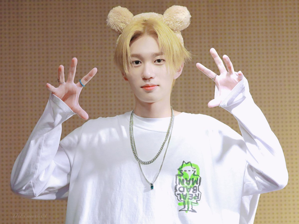 TheoBrasil_'s tweet photo. 📸|#HQ▪︎20.11.22 – Theo durante evento de autógrafos em Gangseol.
© THEOooo0701 ~☀️
#THEO #테오 #P1Harmony #피원하모니 #P1H @P1H_official @P1H_members #2nd_PHOTO_BOOK #Summer https://t.co/qAfNCjG6e8